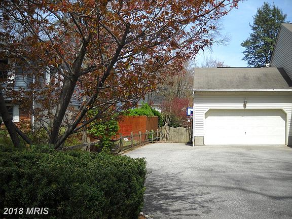 2nd image of 1319 Swan Dr