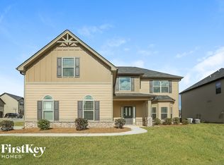 3738 Lake End Dr, Loganville, GA 30052