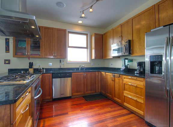 5th image of 1722 N Western Ave APT 301