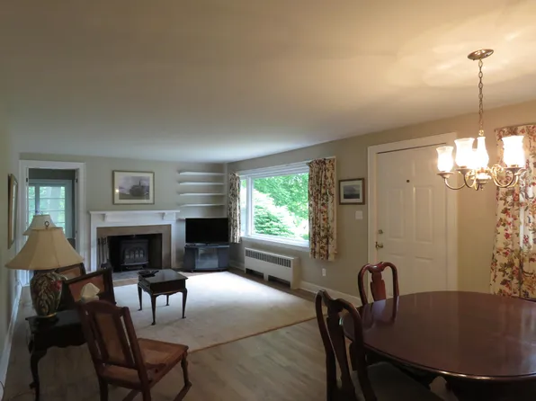54 Allen Avenue Extension, Falmouth, ME 04105