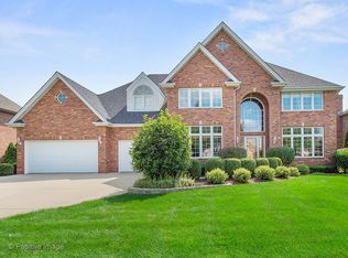 1355 Chapman Dr, Darien, IL 60561