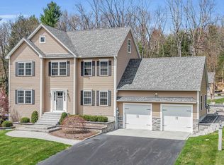 7 Cricket Ridge Dr, Windham, NH 03087