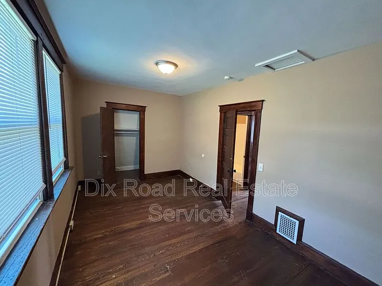11169 Maple St — Photo 23