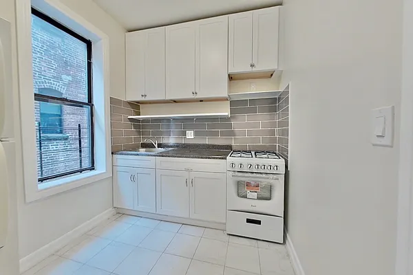 Rented by Platinum Properties | media 17