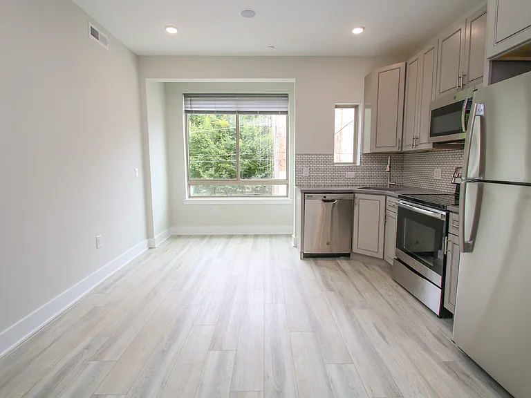 3718 Haverford Ave #2F — Photo 3