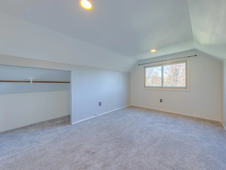 605 Autumn Hills Dr — Photo 28