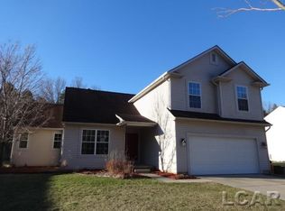 527 Emerald Glen Dr, Manchester, MI 48158