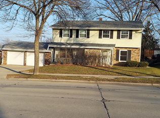 2862 N 124th St #2, Milwaukee, WI 53222