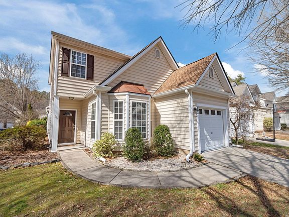 2nd image of 1424 Crimson Creek Dr