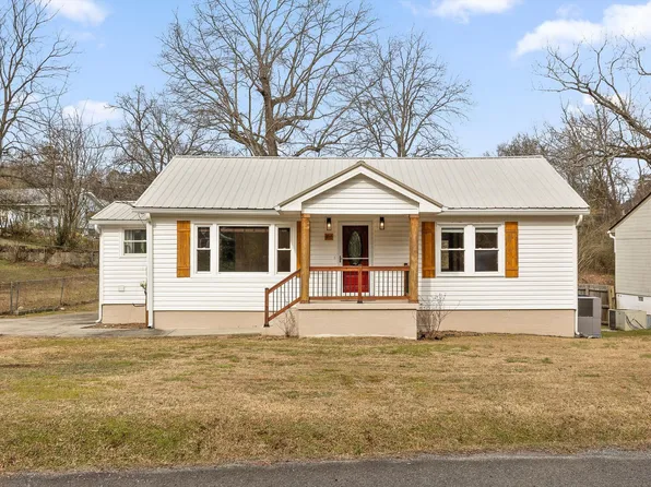 310 School St, Rossville, GA 30741