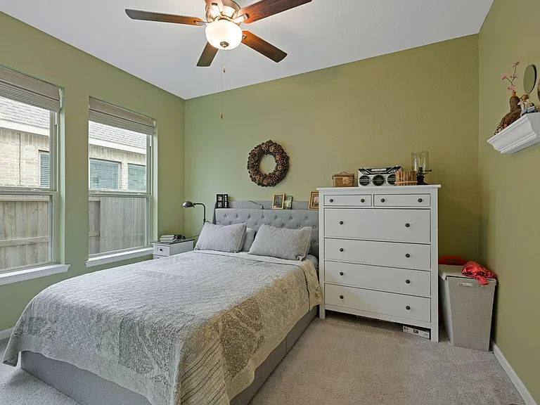 18323 Tiger Flowers Dr — Photo 37