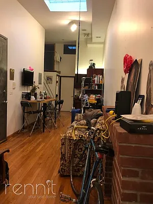 Rented by Rennit Inc. | media 56