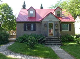 351 Granite St, Waupaca, WI 54981