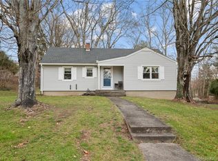 86 Spring Valley Rd, Mystic, CT 06355