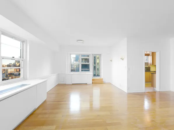 205 East 63rd Street image 4 of 12