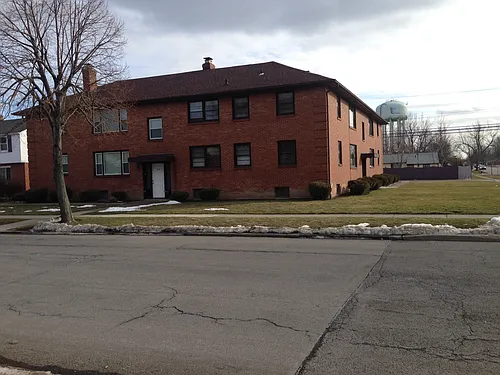 415 Moore Ave Photo 1