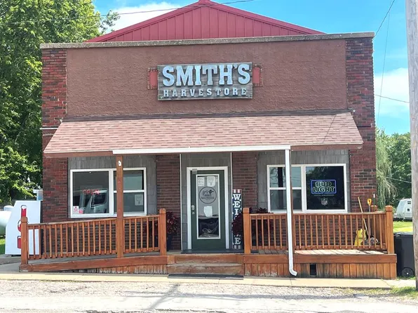 207 S Macon St, Meadville, MO 64659