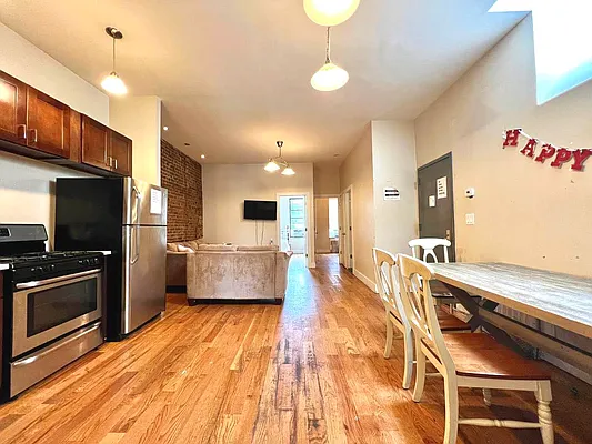 Rented by Doorway NYC, LLC | media 17