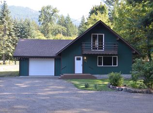 16733 Lewis River Rd, Cougar, WA 98616