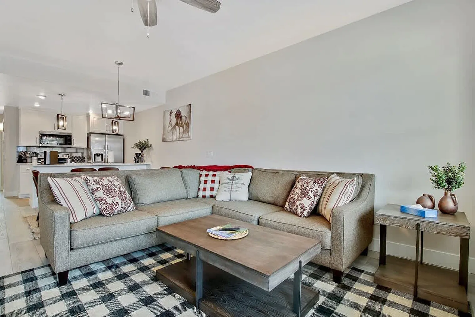 3 bed, 3.0 bath, 2497 sqft, $6,378 — Photo 3