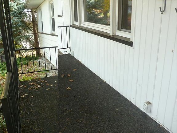 5th image of 3024 W Marquette St