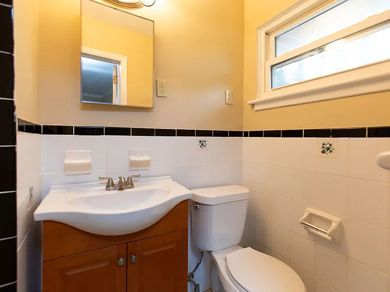 10 Warren Dr — Photo 44