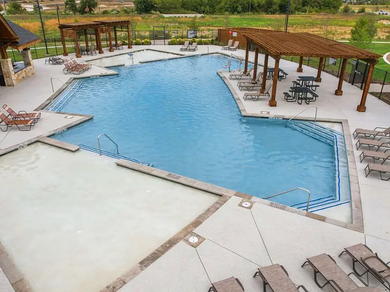 15020 Reyes Rd — Photo 20