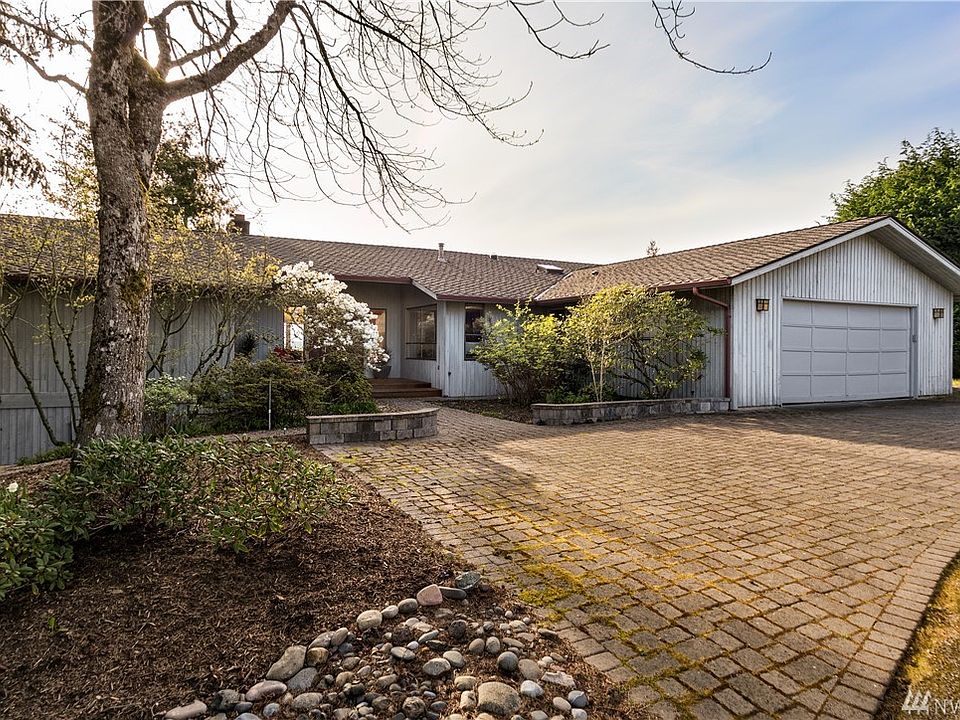 1st image of 4414 NE 195th Pl