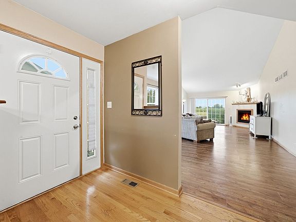 3rd image of 617 Enclave Ln