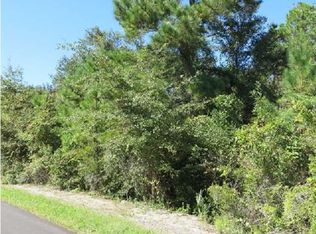 2633 Oak St, Carrabelle, FL 32322