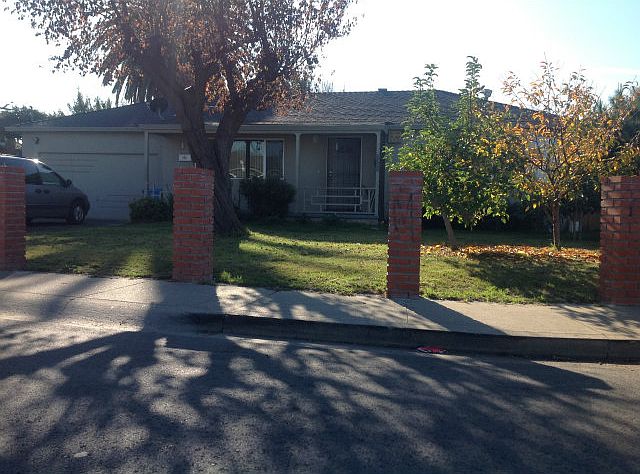 1st image of 175 Wisteria Dr