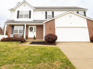 961 Pacific Crossing Dr, O'Fallon, IL 62269