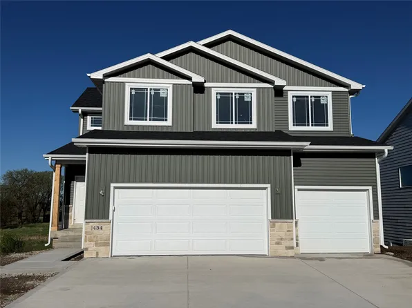 434 Venice Ave, West Des Moines, IA 50266