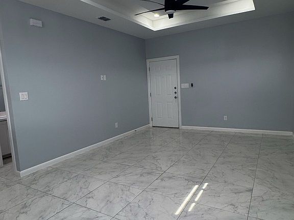 5th image of 1019 N Abbey Ave Unit 2