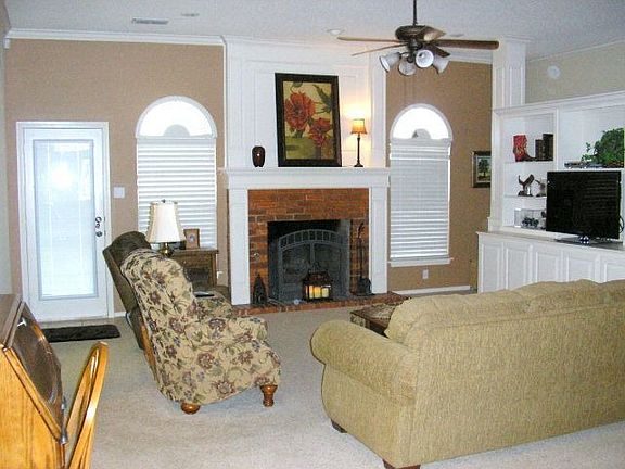4th image of 6014 85th St