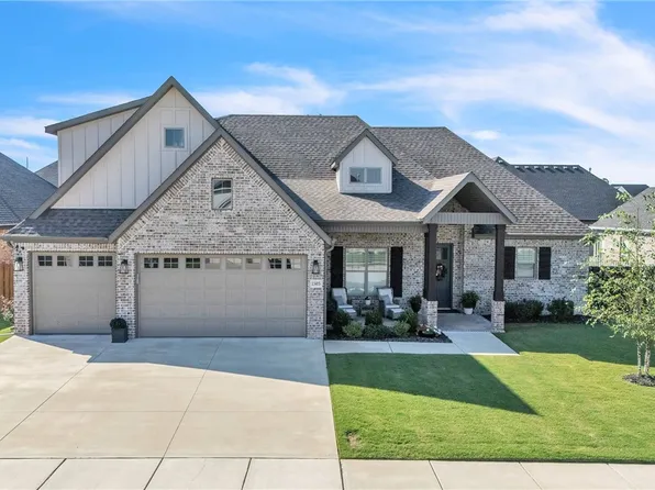 1503 Pack Cv, Lowell, AR 72745