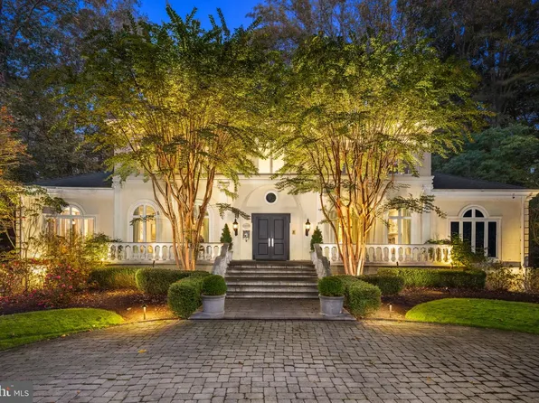 1111 Crest Ln, Mc Lean, VA 22101