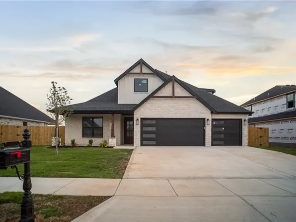 1131 Canyon Maple St, Centerton, AR 72719