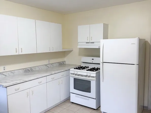 219 Brown St Floor 2, Waltham, MA 02453
