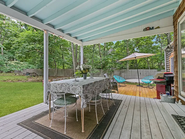 Springs Fireplace Rd — Photo 24