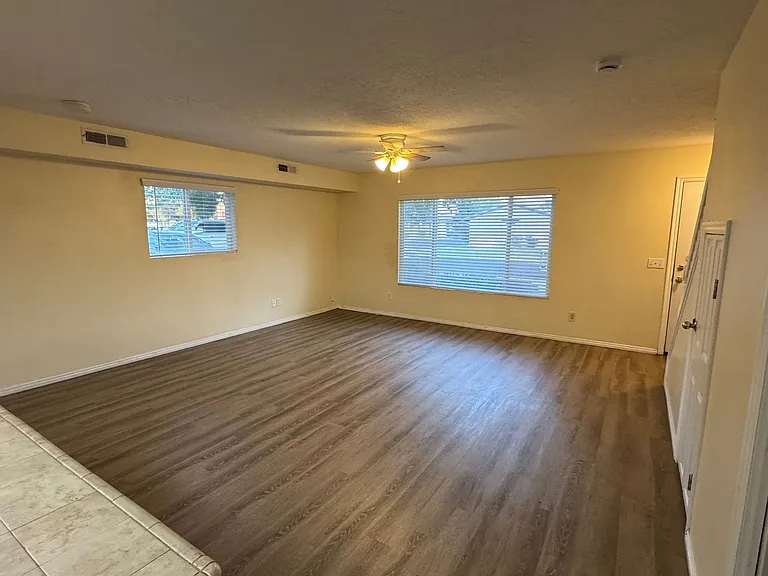 1836 W 950 N #6 — Photo 3