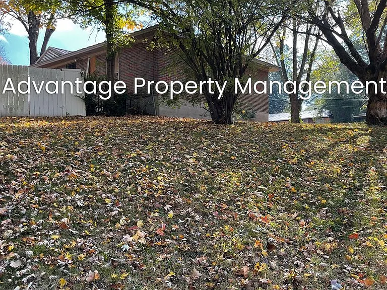 1922 Coventry Dr — Photo 21