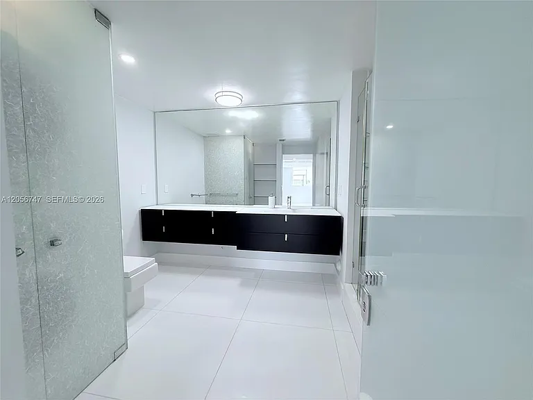 19390 Collins Ave #907 — Photo 8
