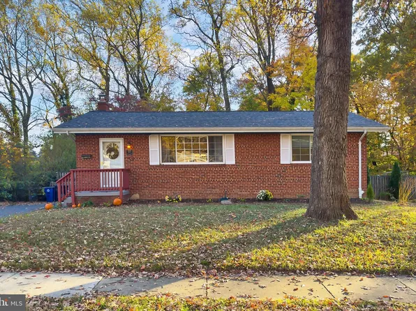 9917 Duncan St, Fairfax, VA 22031