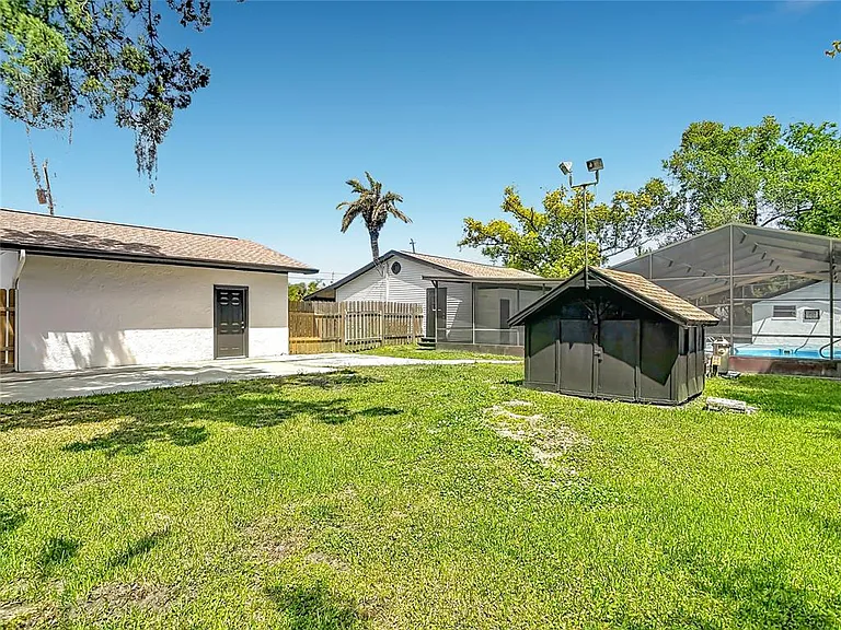 1415 Frances Dr — Photo 34