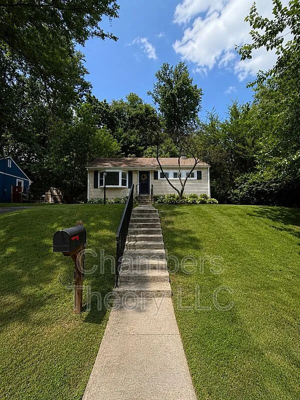 2 bed, 2.0 bath, 875 sqft, $2,950 — Photo 1