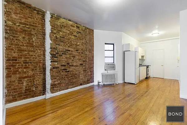 Rented by Bond New York | media 15