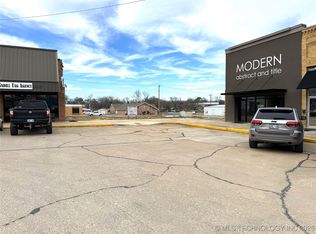 211 Plaza, Madill, OK 73446