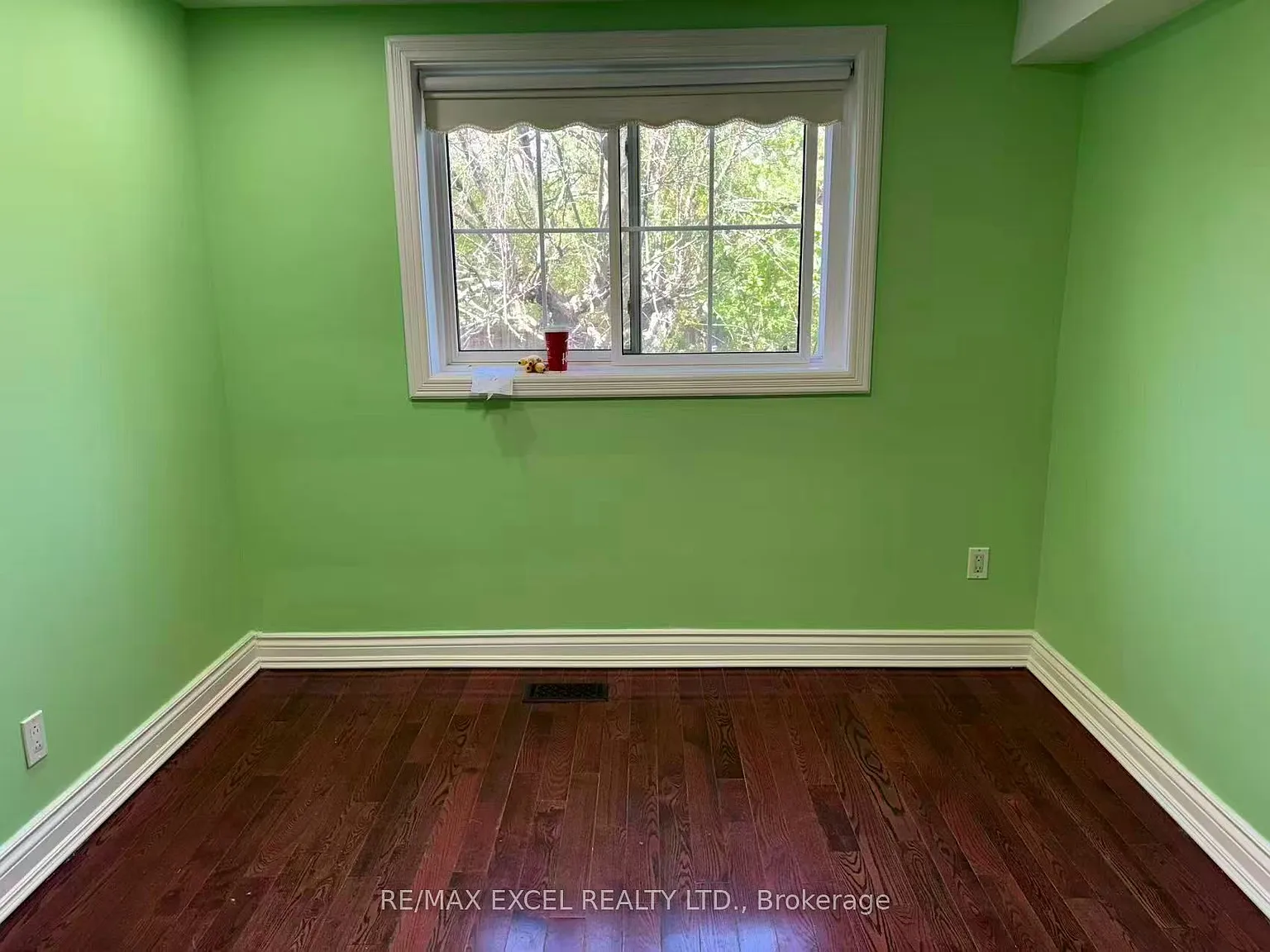 3 bed, $2,000 — Photo 3
