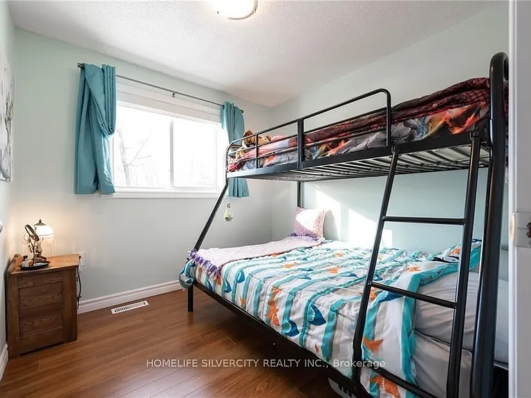 141 Athabaska Rd — Photo 9